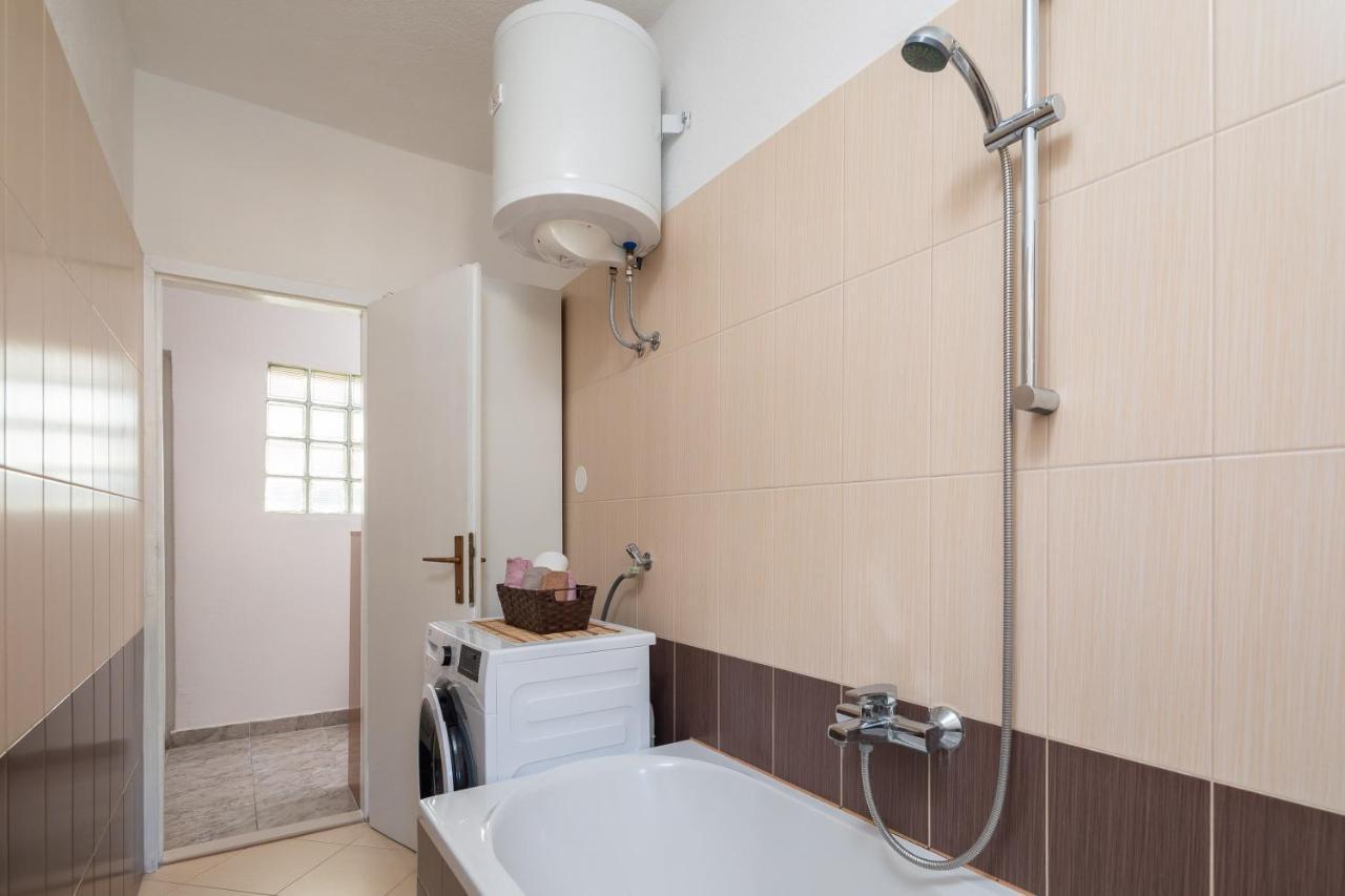 Apartment Beba Dugi Rat Dış mekan fotoğraf